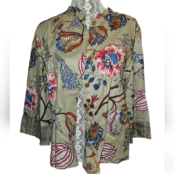 New Cotton Floral Top - Picture 1 of 7